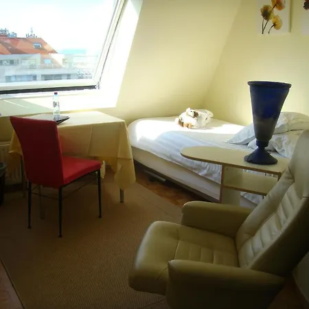 Porto Bello Nocleg ze śniadaniem *